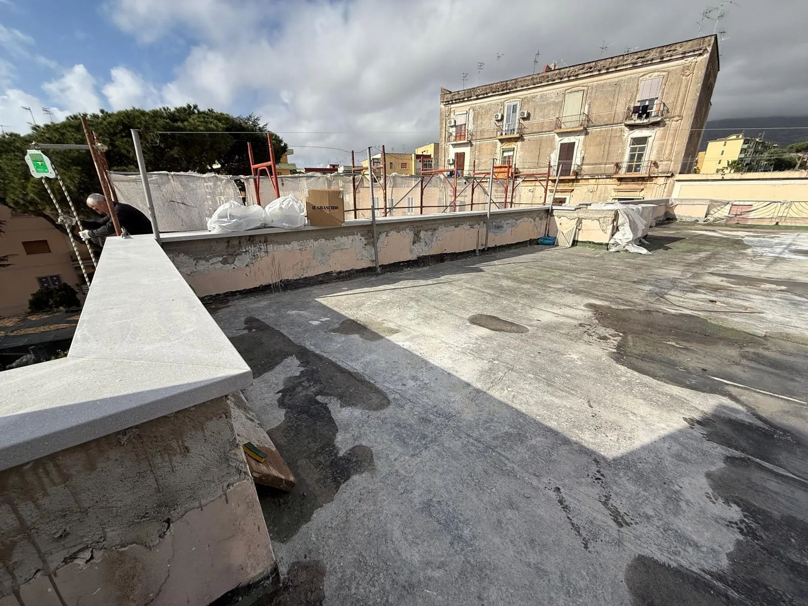 Terrazzo dell'attico prima dell'impermeabilizzazione