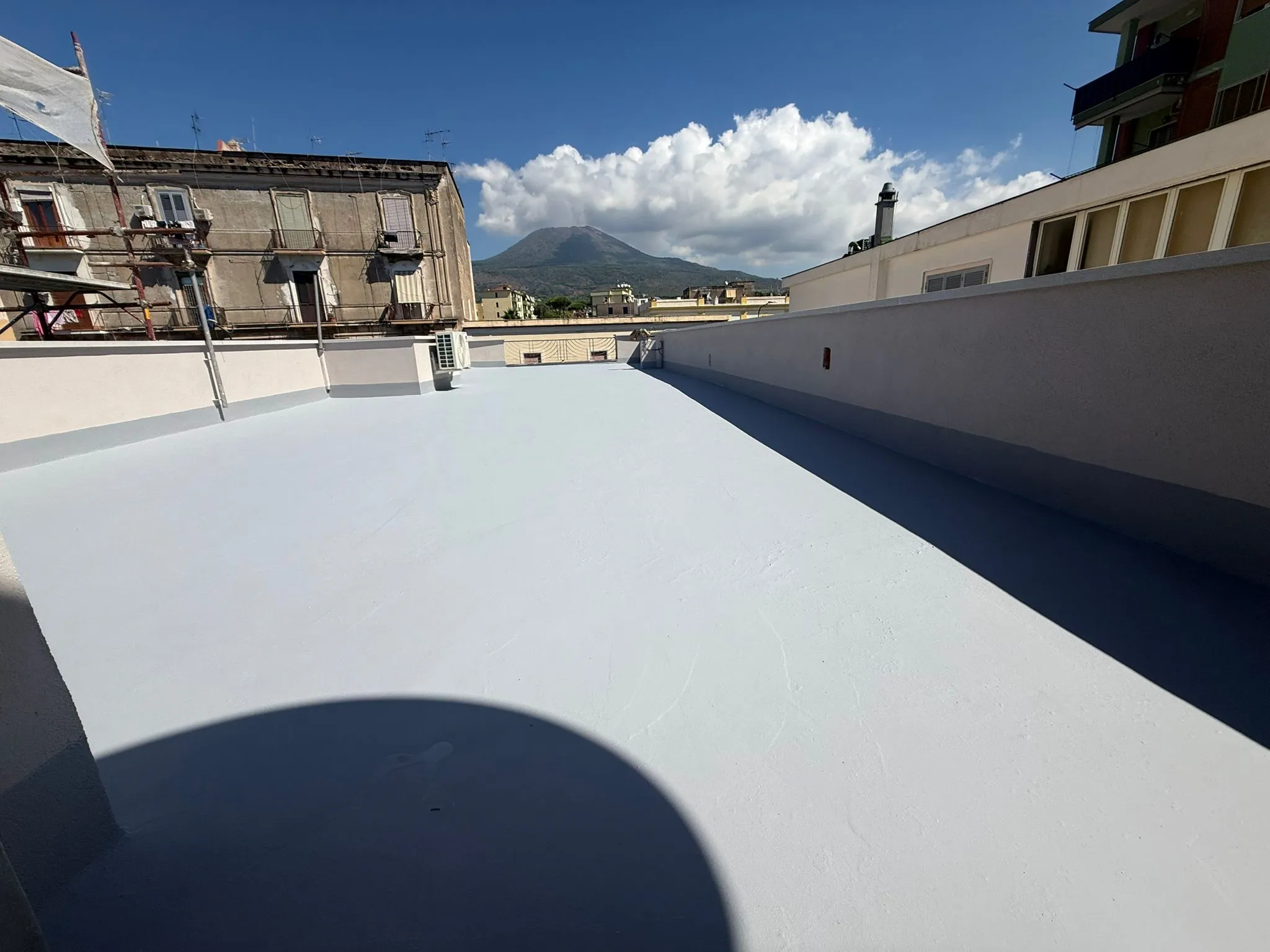 Terrazzo impermeabilizzato con vista sul Vesuvio