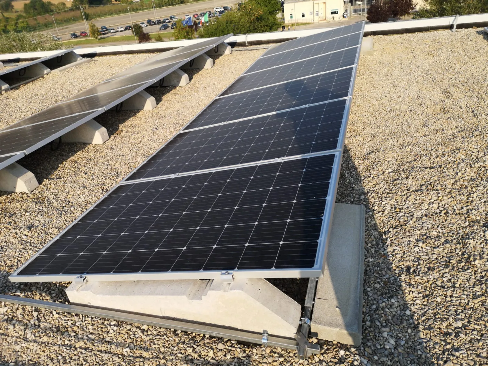 Pannelli fotovoltaici su tetto piano, Casa circondariale di Perugia
