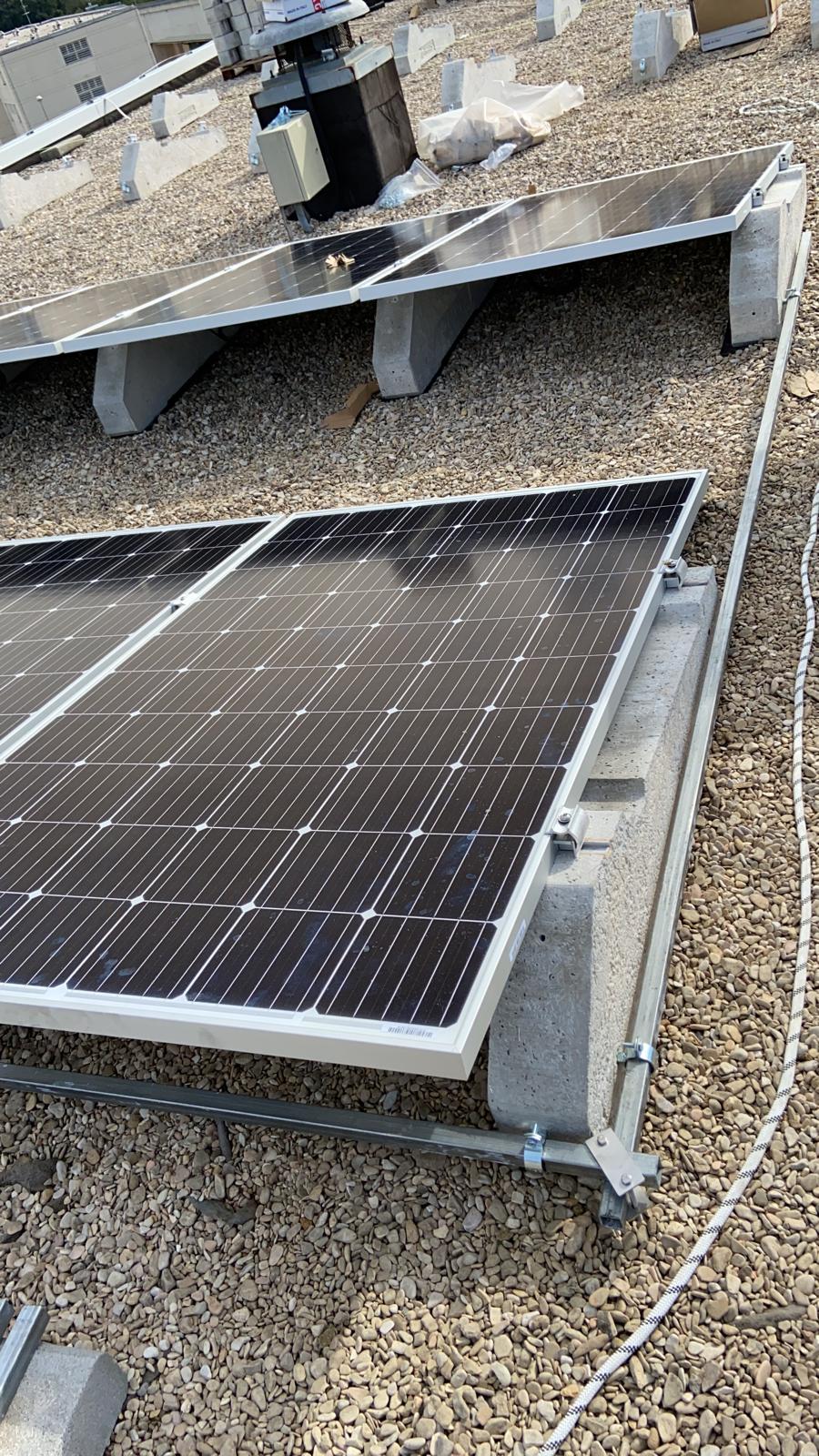 Modulo fotovoltaico installato su copertura