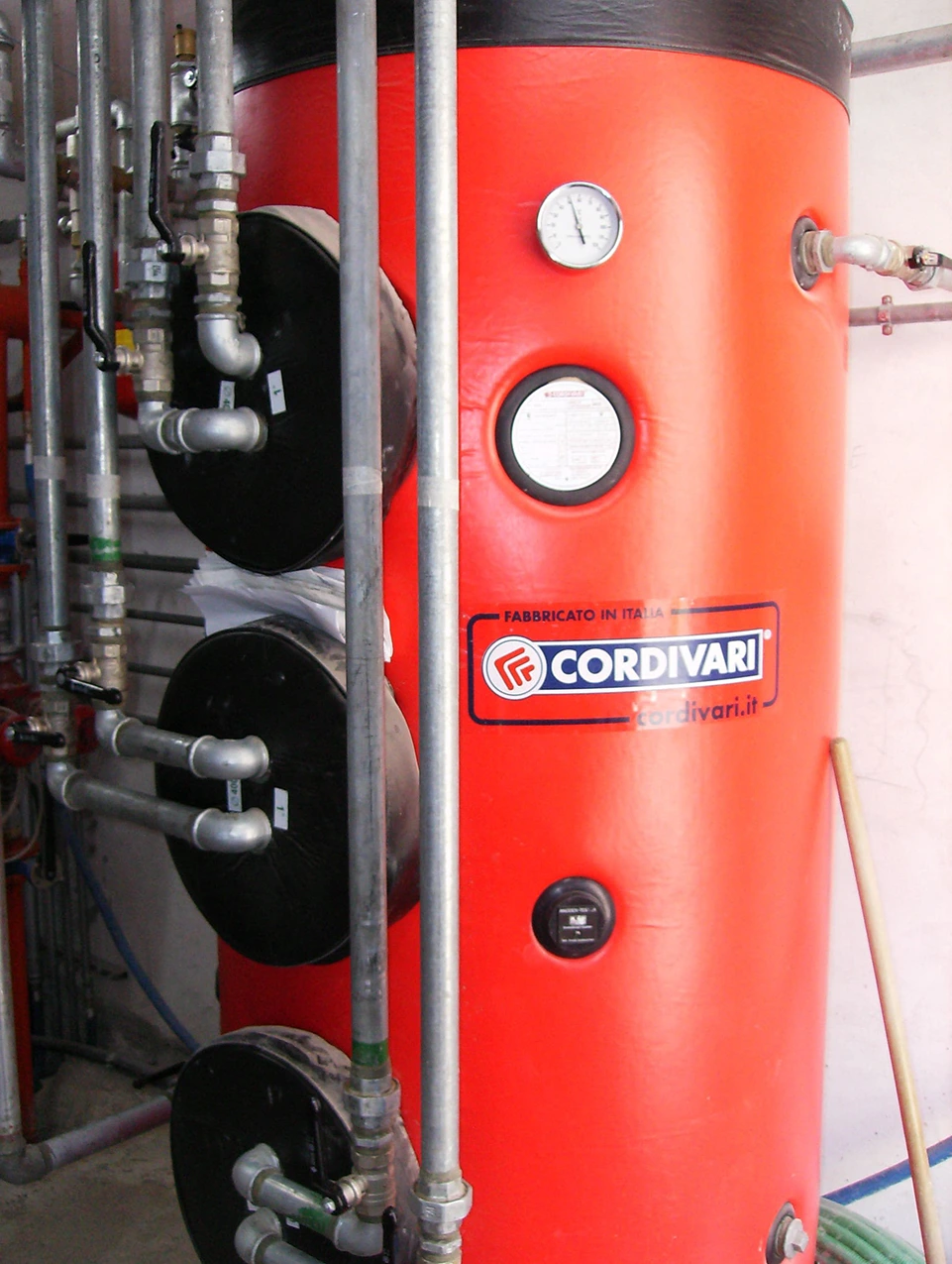 Bollitore in centrale termica, Istituto Piccole Missionarie Eucaristiche