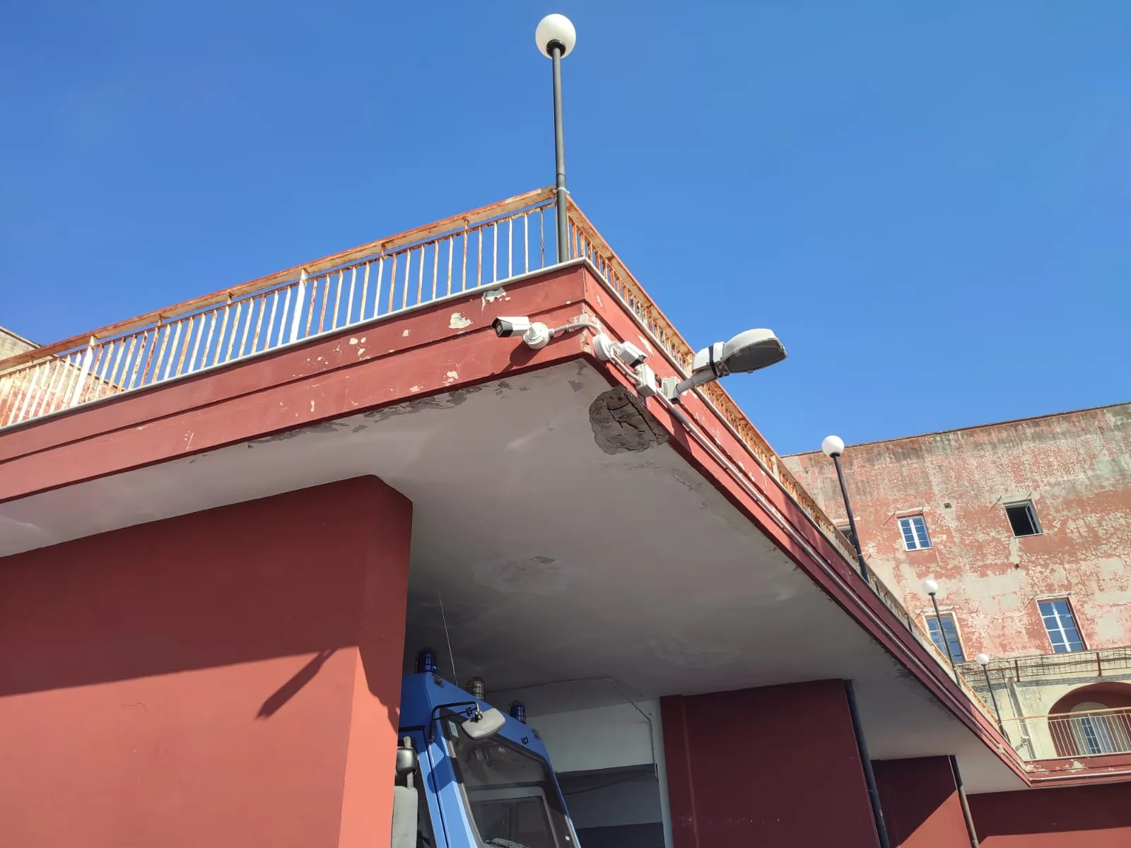 Telecamera di videosorveglianza, Caserma Nino Bixio di Napoli